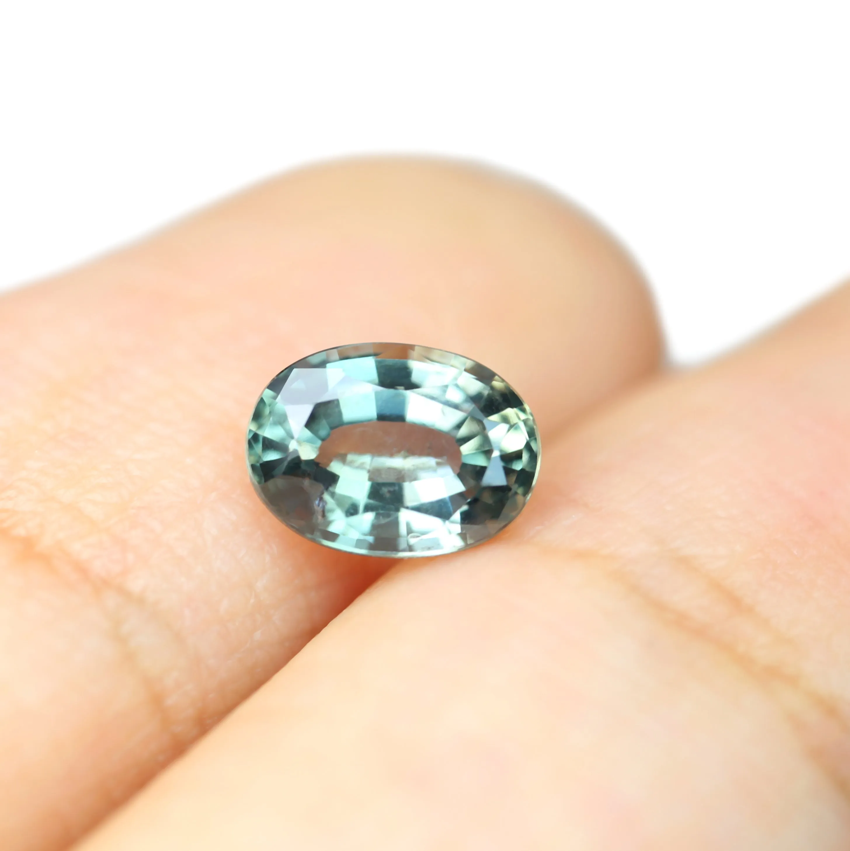 0.90ct Certified Natural Green Sapphire