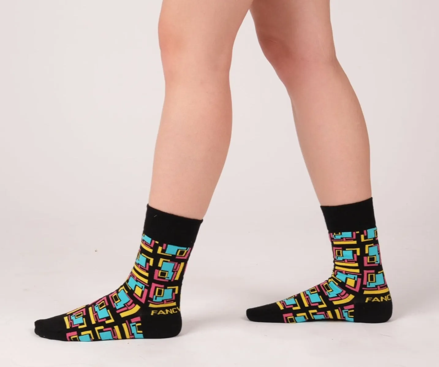 2 Pack Black and Green Geometric Socks