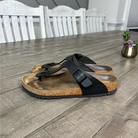 Birkenstock Women’s Sandals Gizeh BS Size 10.5 - Black