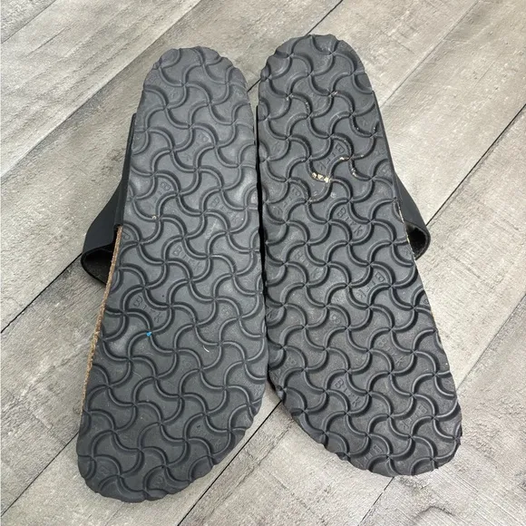 Birkenstock Women’s Sandals Gizeh BS Size 10.5 - Black