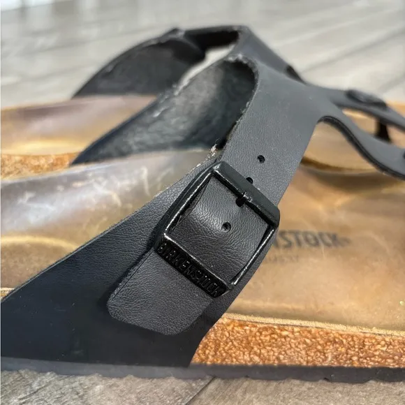 Birkenstock Women’s Sandals Gizeh BS Size 10.5 - Black