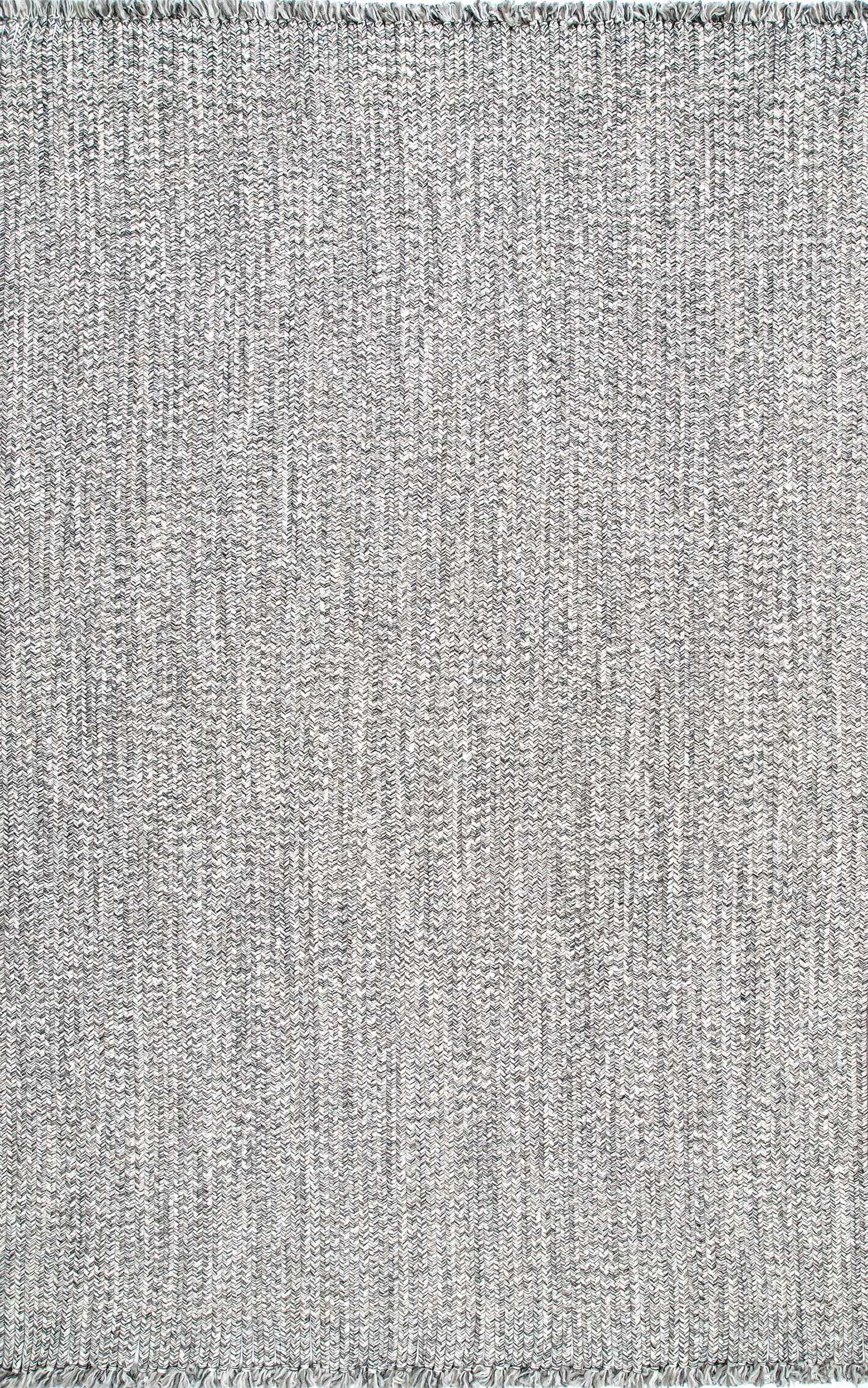 BRAIDED COURT TASSEL PEPPER RUG