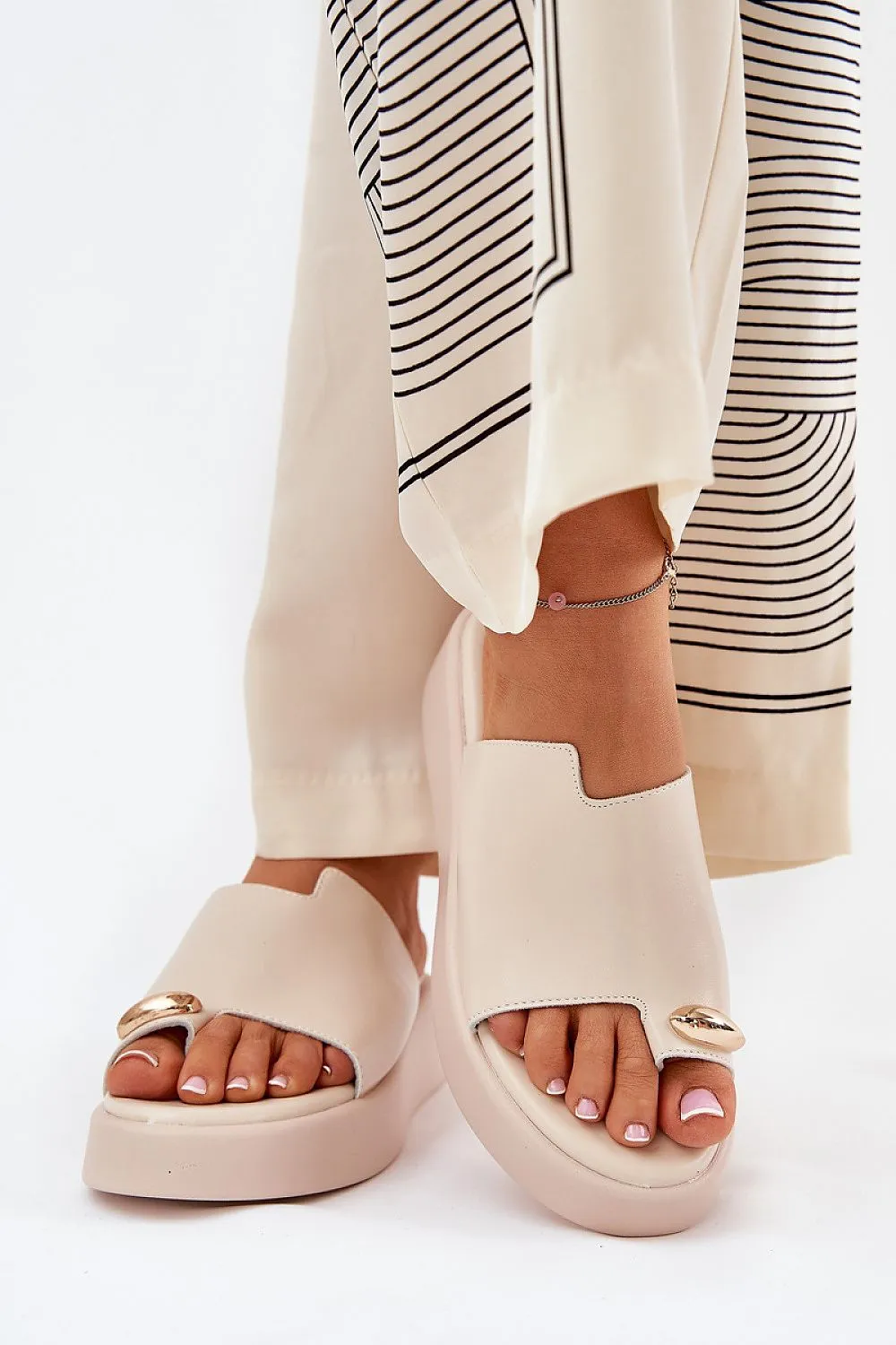 Flip-flops Step in style