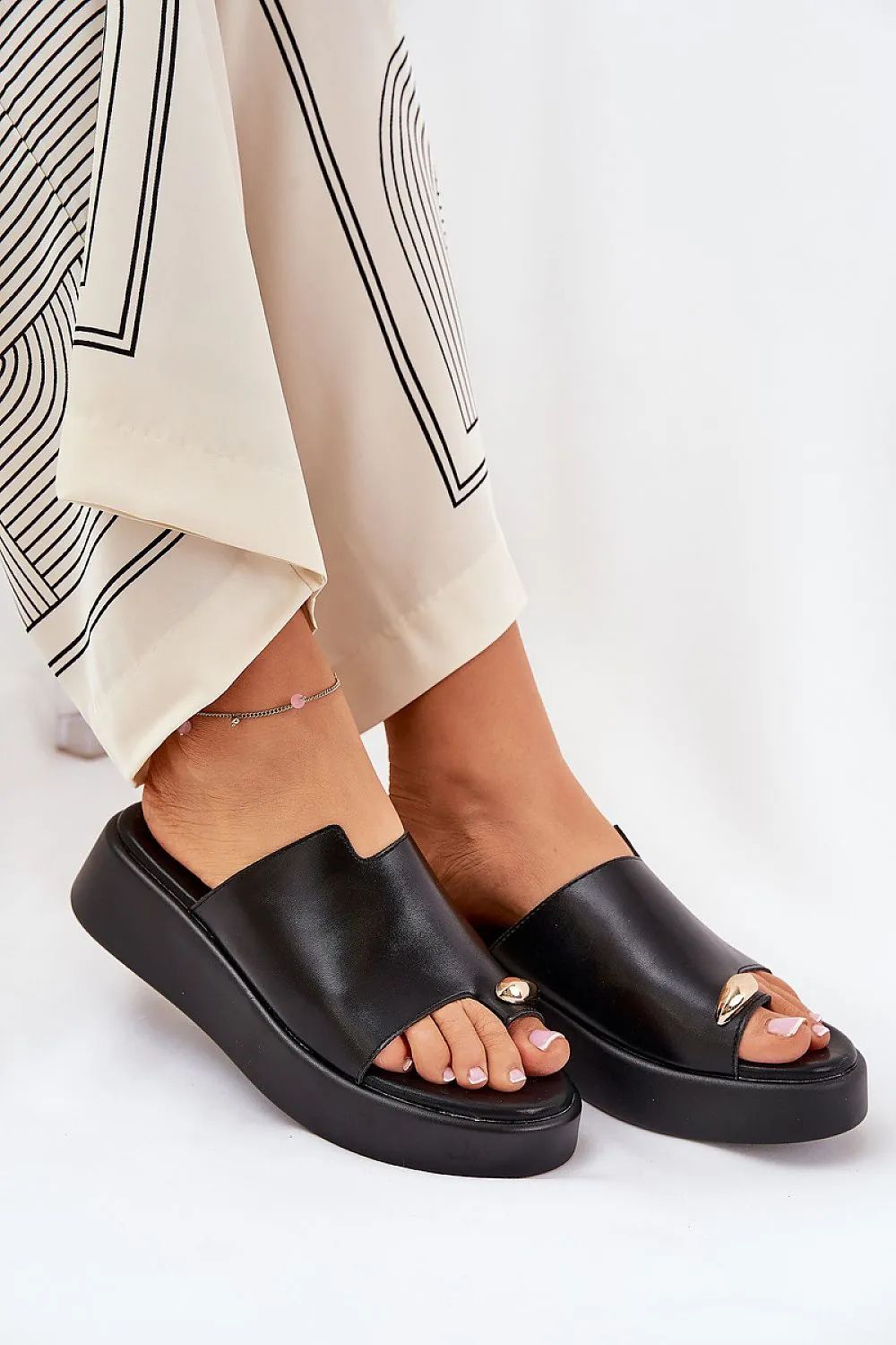 Flip-flops Step in style
