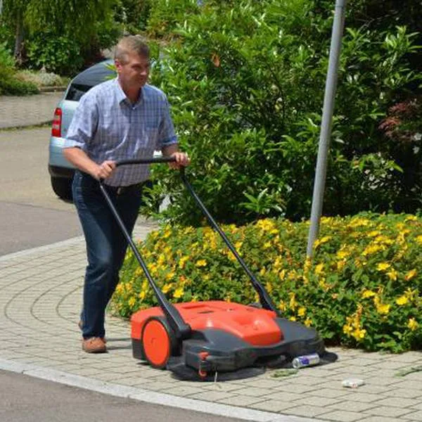 HAAGA® 697 Sweeper Outdoor / Indoor 38" Battery Push Sweeper