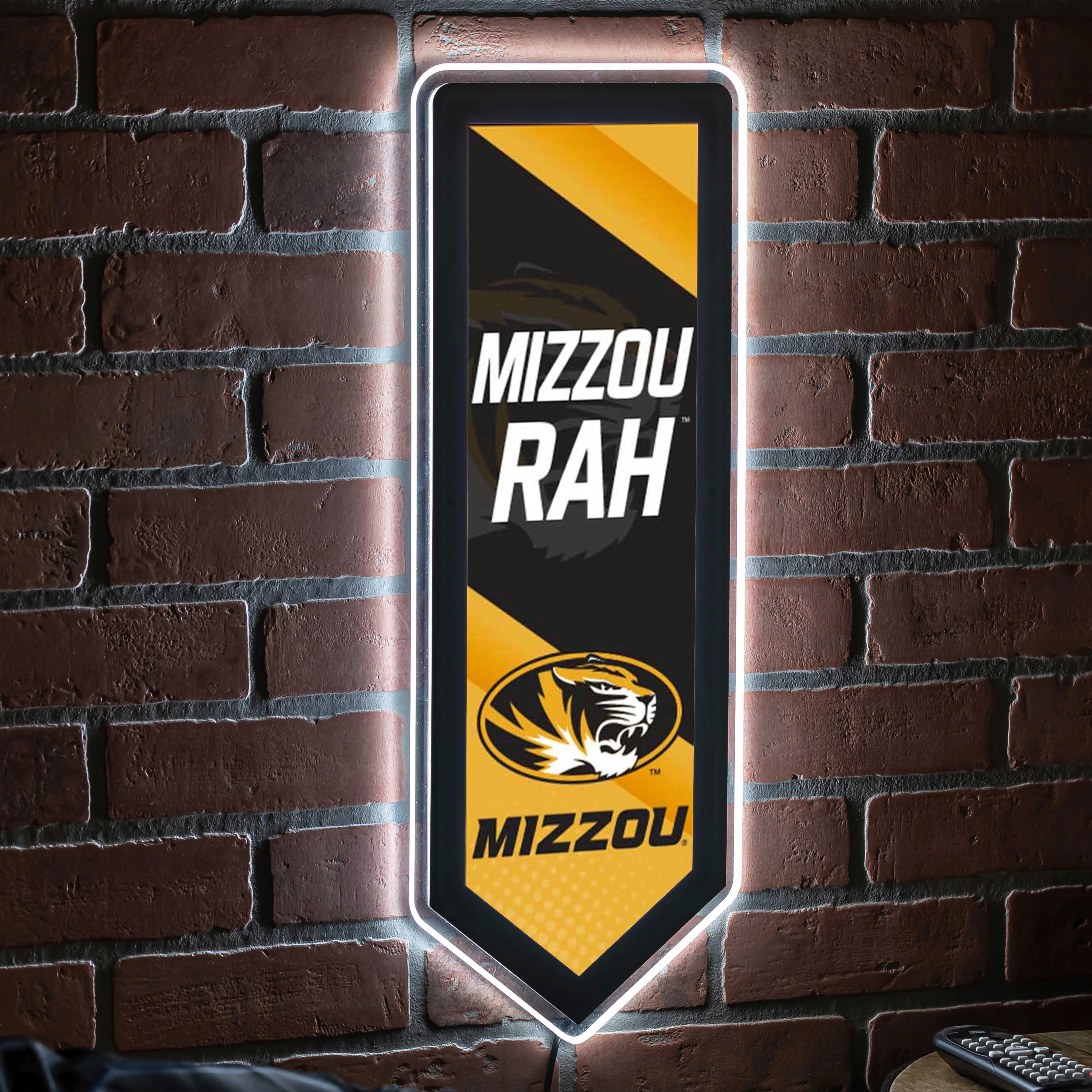 LED Wall Décor, Pennant, University of Missouri,8led930pen