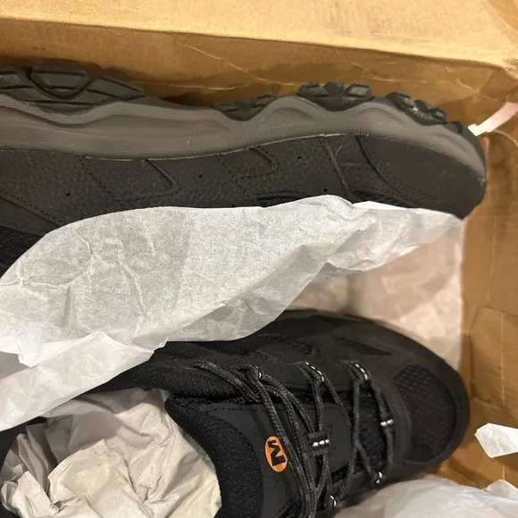 Merrell Big Kid's Size 5.5 US Moab 3 Low Lace Shoe Black Unisex