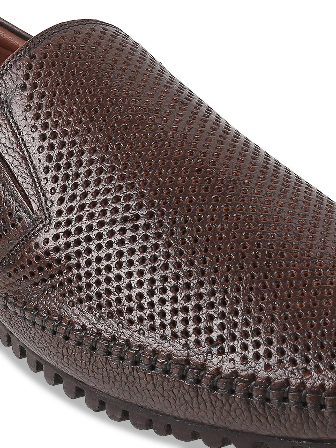 Metro Men Textured Leather Loafers