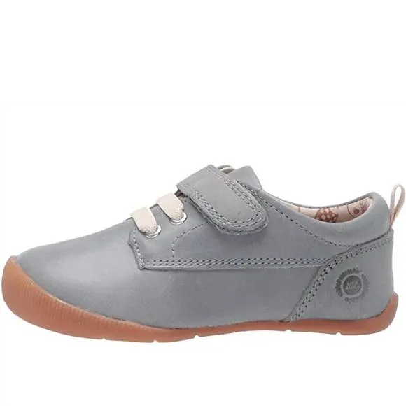 NEW LIVIE AND LUCA boy's swift sneaker in faded denim