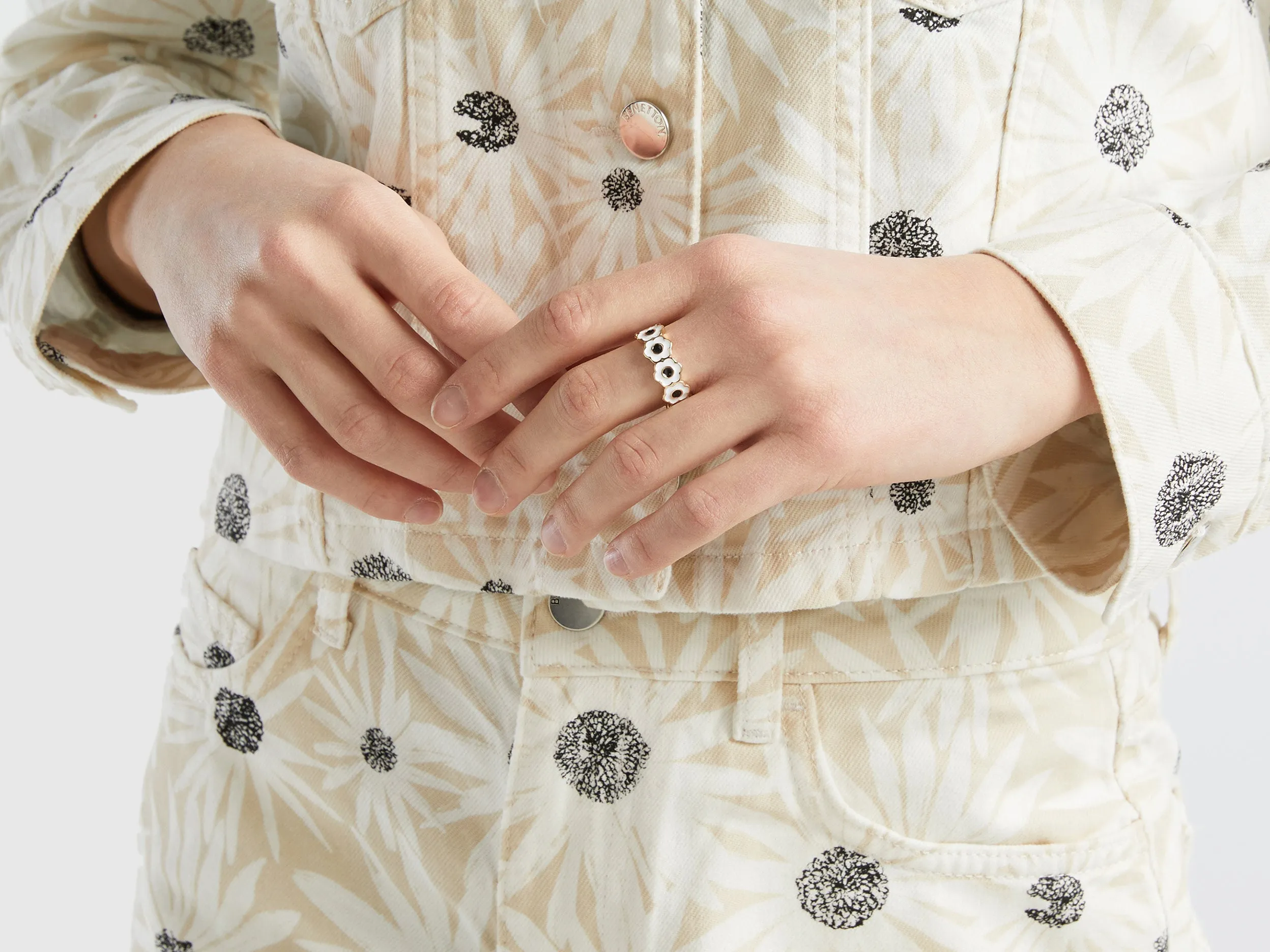 Patterned Ring