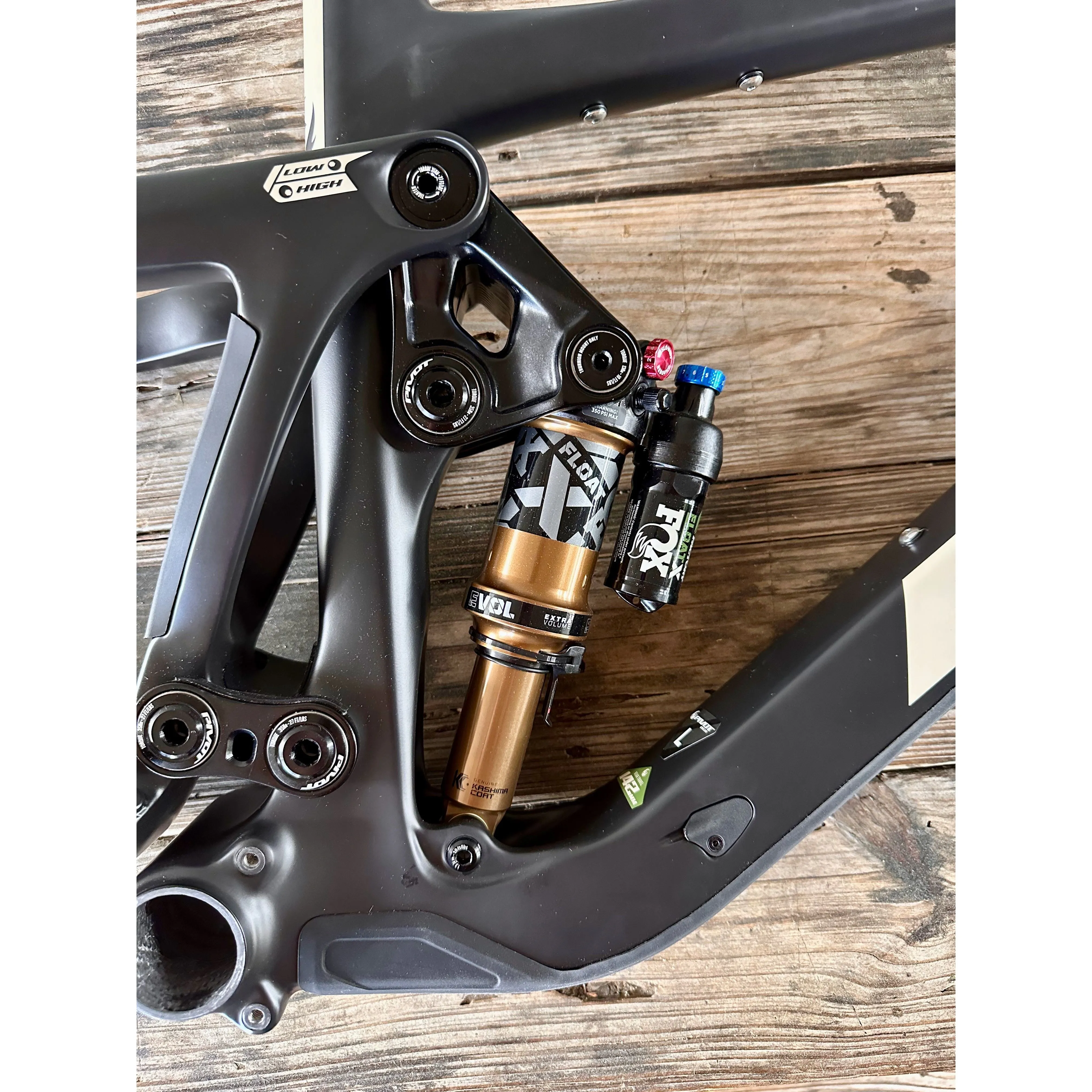 Pivot Switchblade 29 Frame
