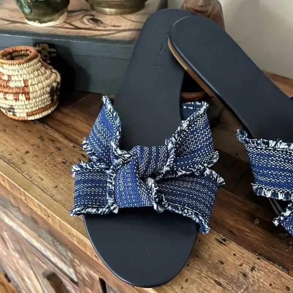 Rothy’s The Knot Frayed Sandals in Indigo
