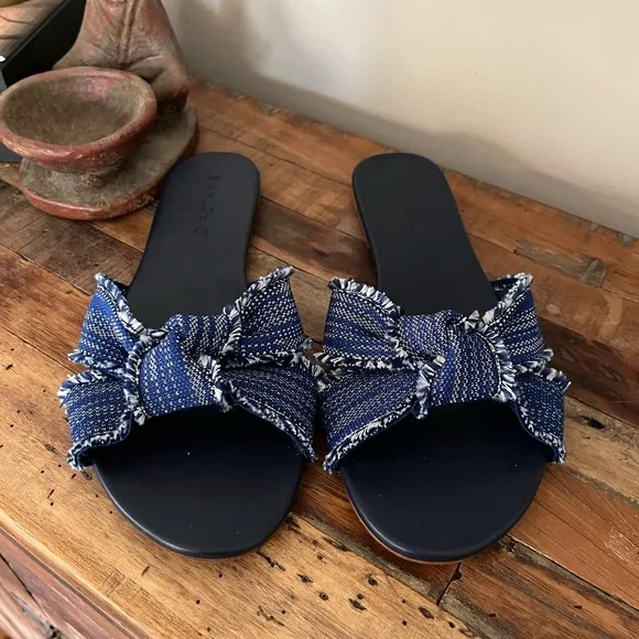 Rothy’s The Knot Frayed Sandals in Indigo