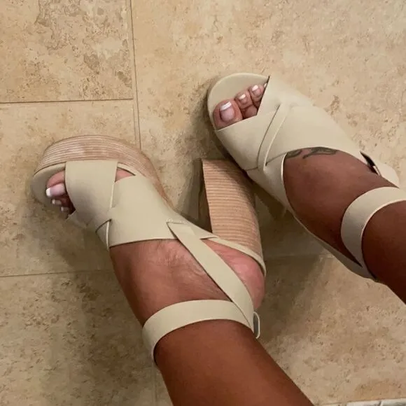 Shellys London Leather Platform Heel Size 9