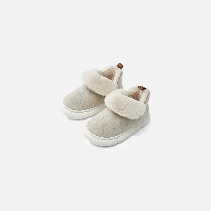 Simple Y2K Snow Slippers for Cozy Winter Style