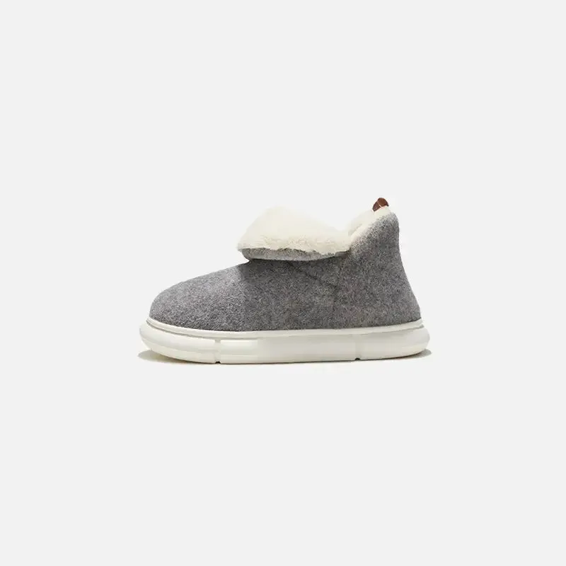 Simple Y2K Snow Slippers for Cozy Winter Style