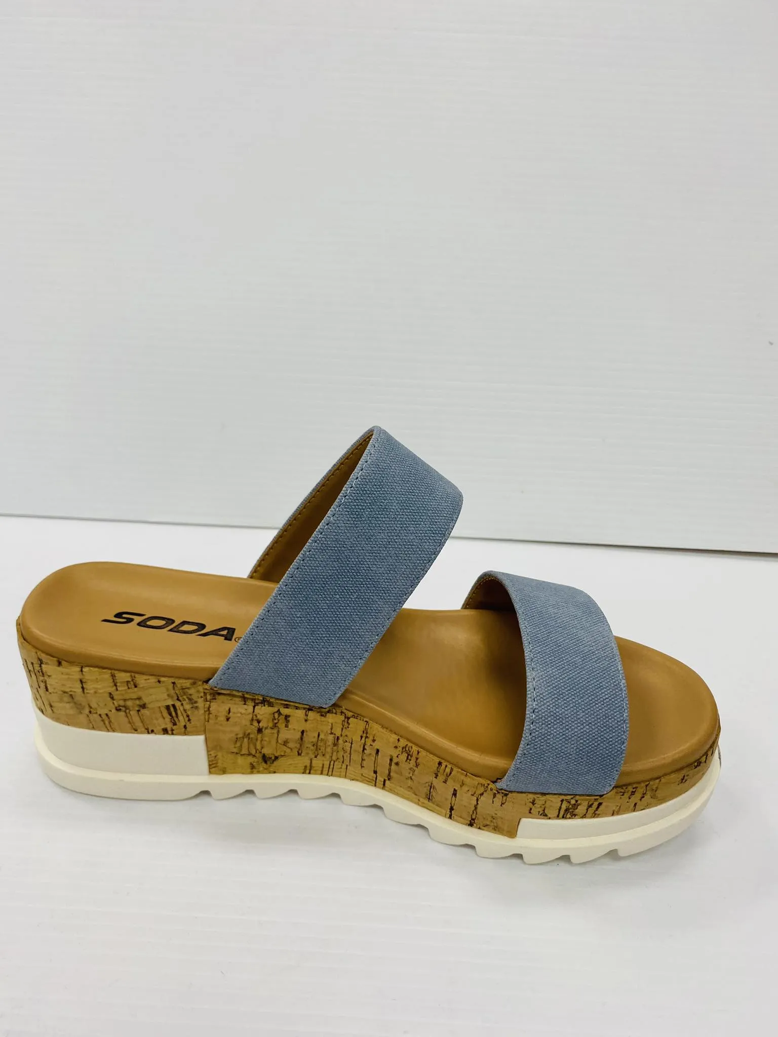SODA POPPIN-S Platform Sandals