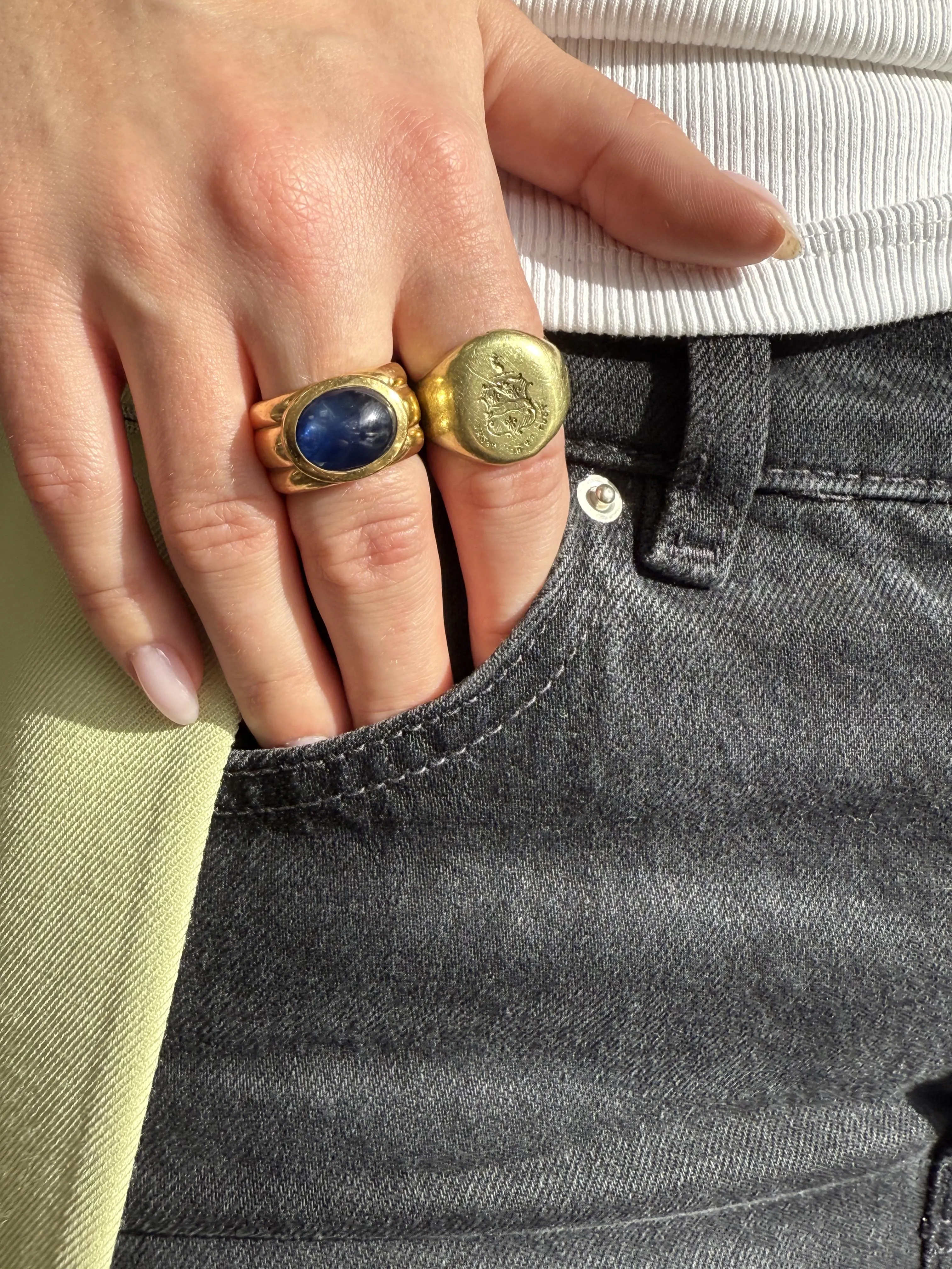 Star Blue Sapphire Ring, 18k