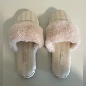 VICTORIAS SECRET SIGNATURE SATIN FUR TRIM SLIPPERS DUST BAG PINK