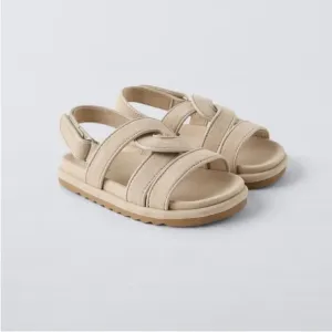 Zara Kids, off white, edge detail leather sandals, size 9 (6.1 inches)